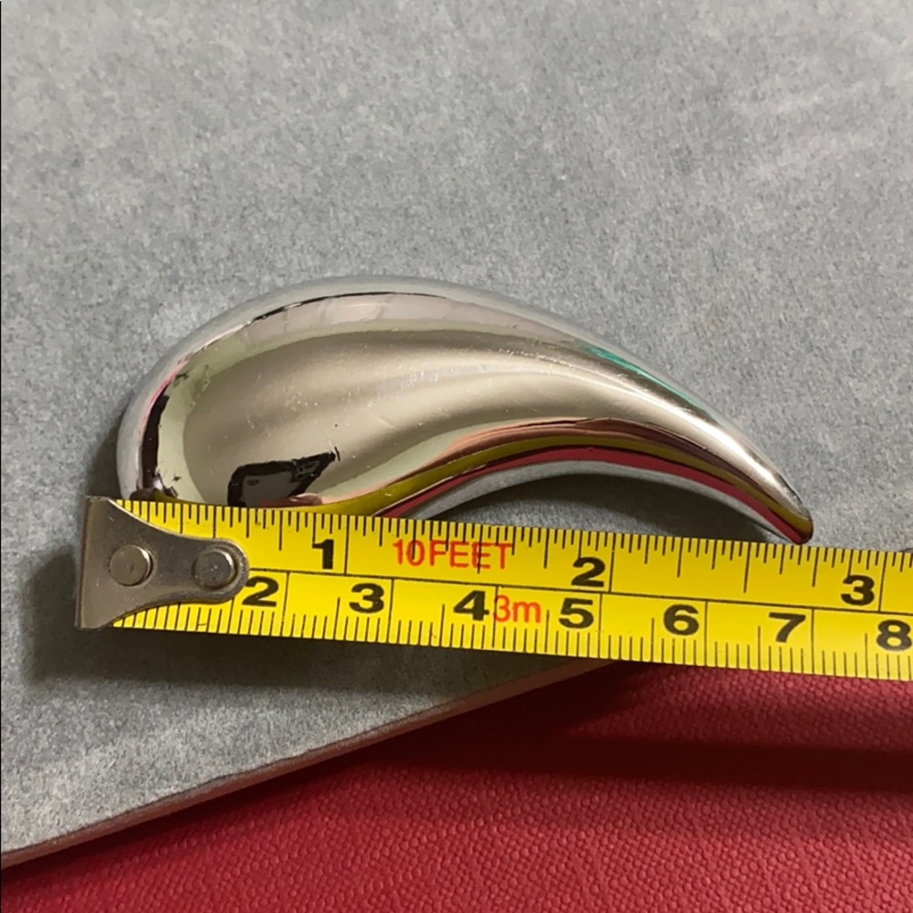 🖤GIVENCHY💕VTG silver drop brooch - Picture 3 of 13